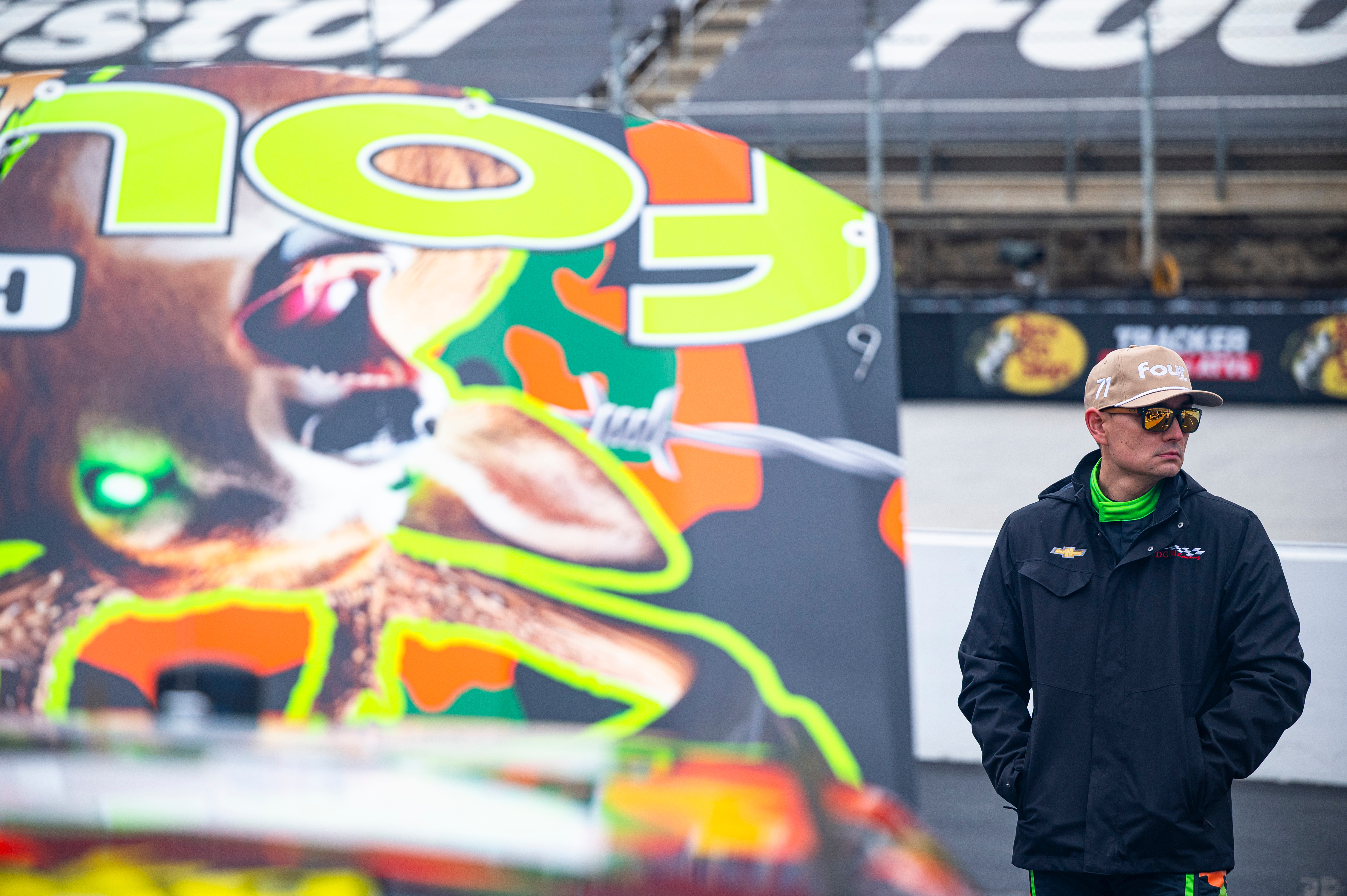 #71: Ryan Ellis, DGM Racing x JIM, Four Loko Camo Chevrolet Bristol 2025
Bristol Motor Speedway with Ryan Ellis & CJ McLaughlin—high-speed racing, fan zone fun, pranks & DriveSmart perks all in one epic day!